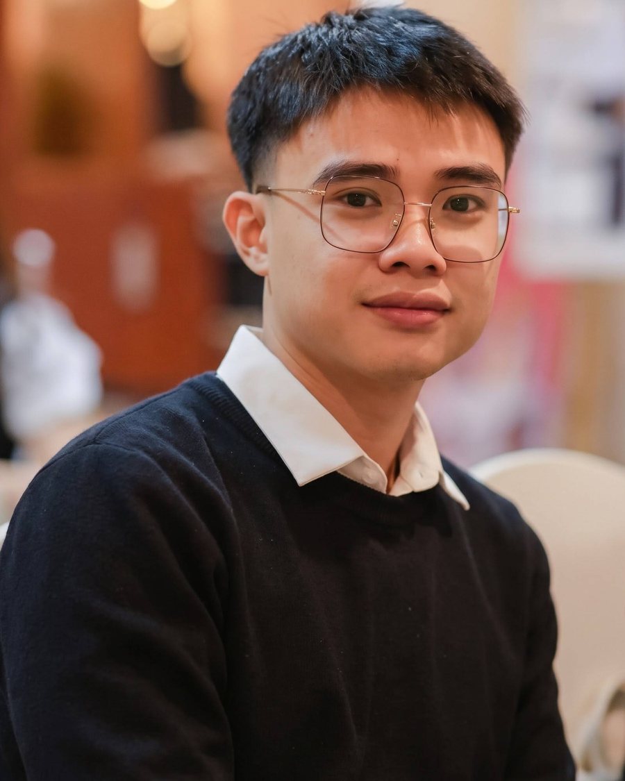 Portrait of Theon Pham